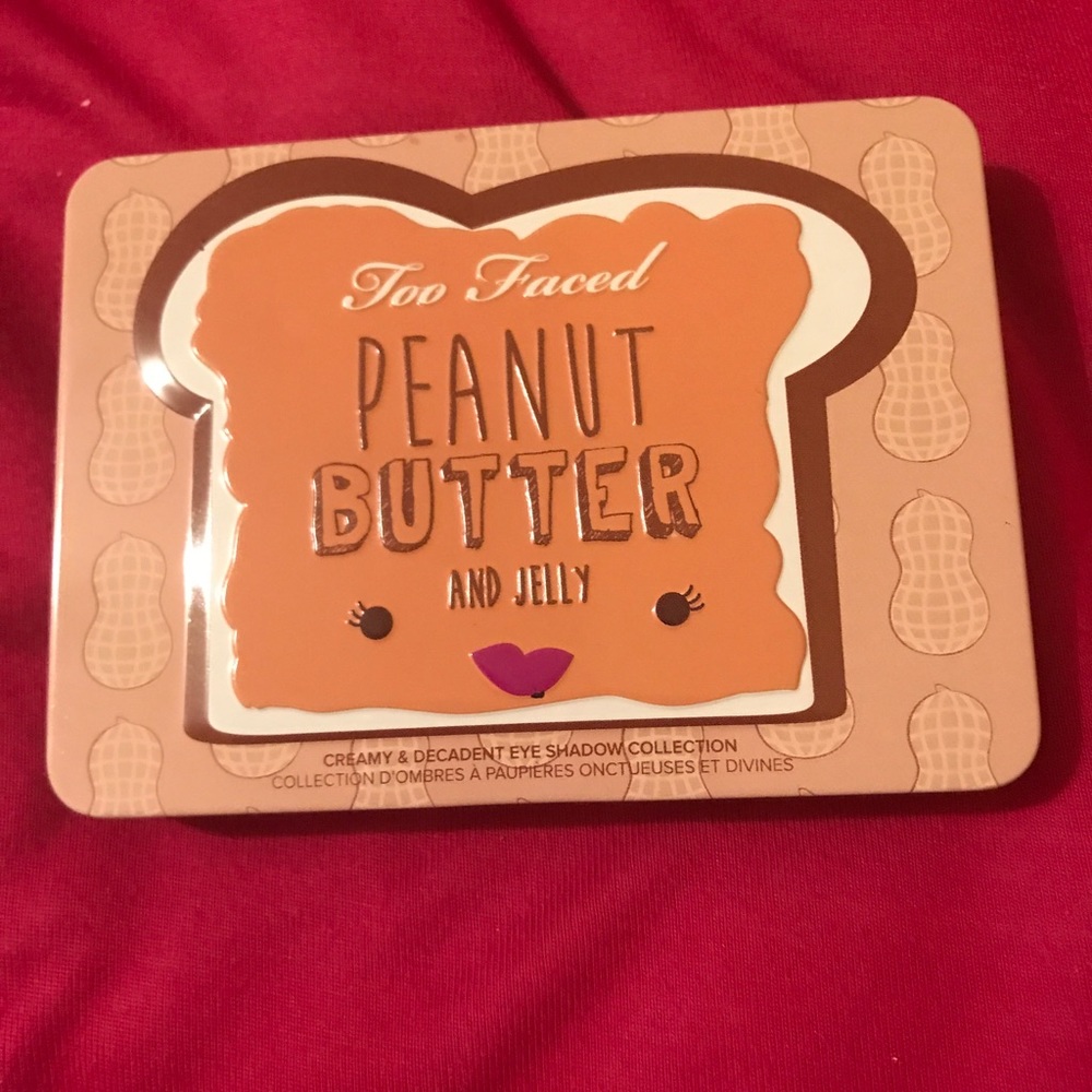Eye shadow pallete